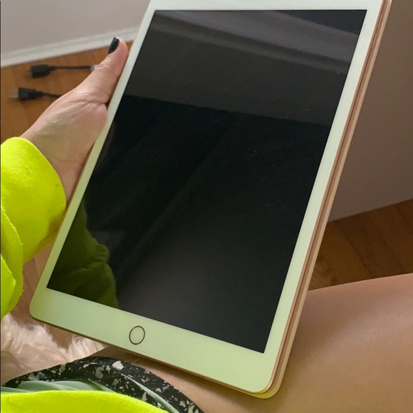 Other Rose Gold Ipad 7th Gen Poshmark
